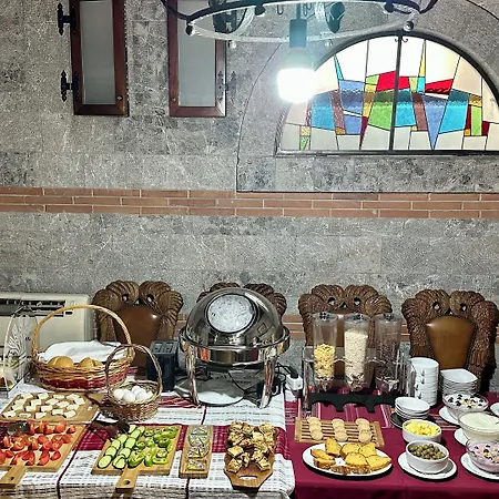 Brilant Antik 4* Tiran