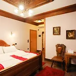 Brilant Antik Szálloda