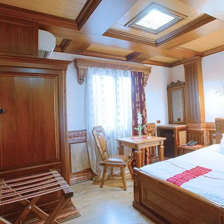 Brilant Antik 4* Tirana