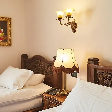 Brilant Antik 地拉那