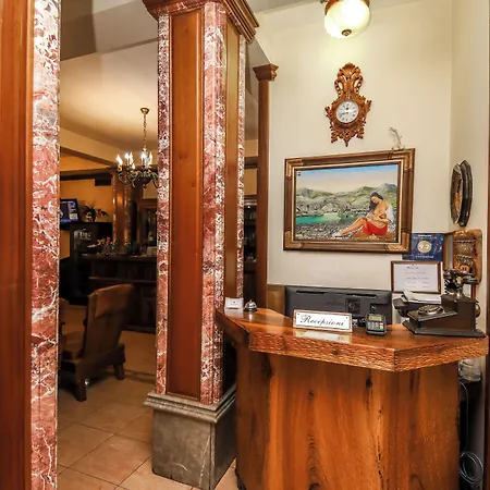 Brilant Antik 地拉那