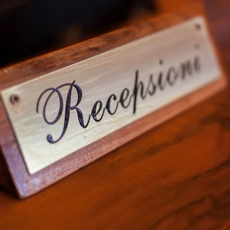 Brilant Antik 酒店 地拉那