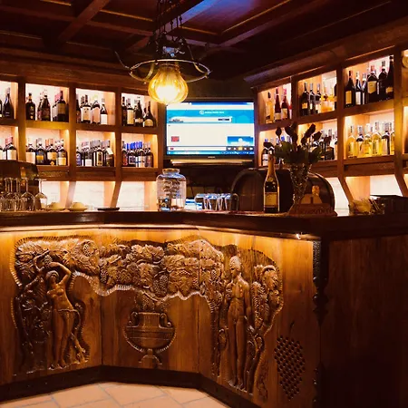 Brilant Antik 티라나