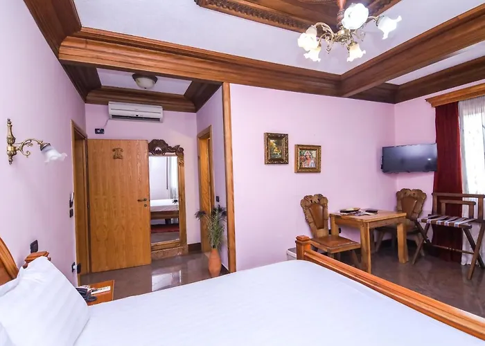 Brilant Antik Hotel Tirana