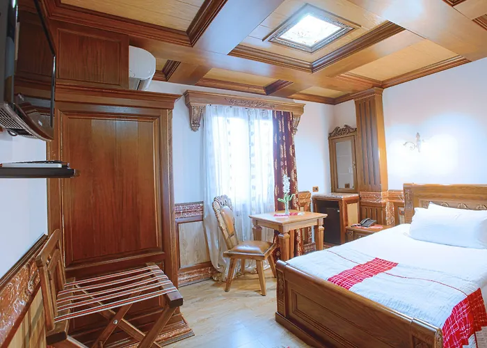 Hotel Brilant Antik Tirana