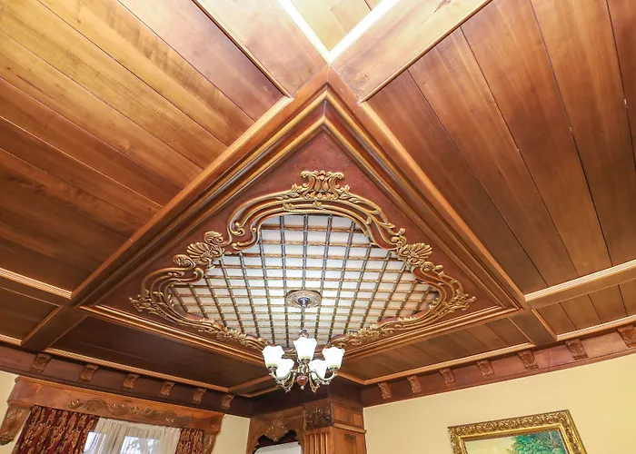 호텔 Brilant Antik 티라나